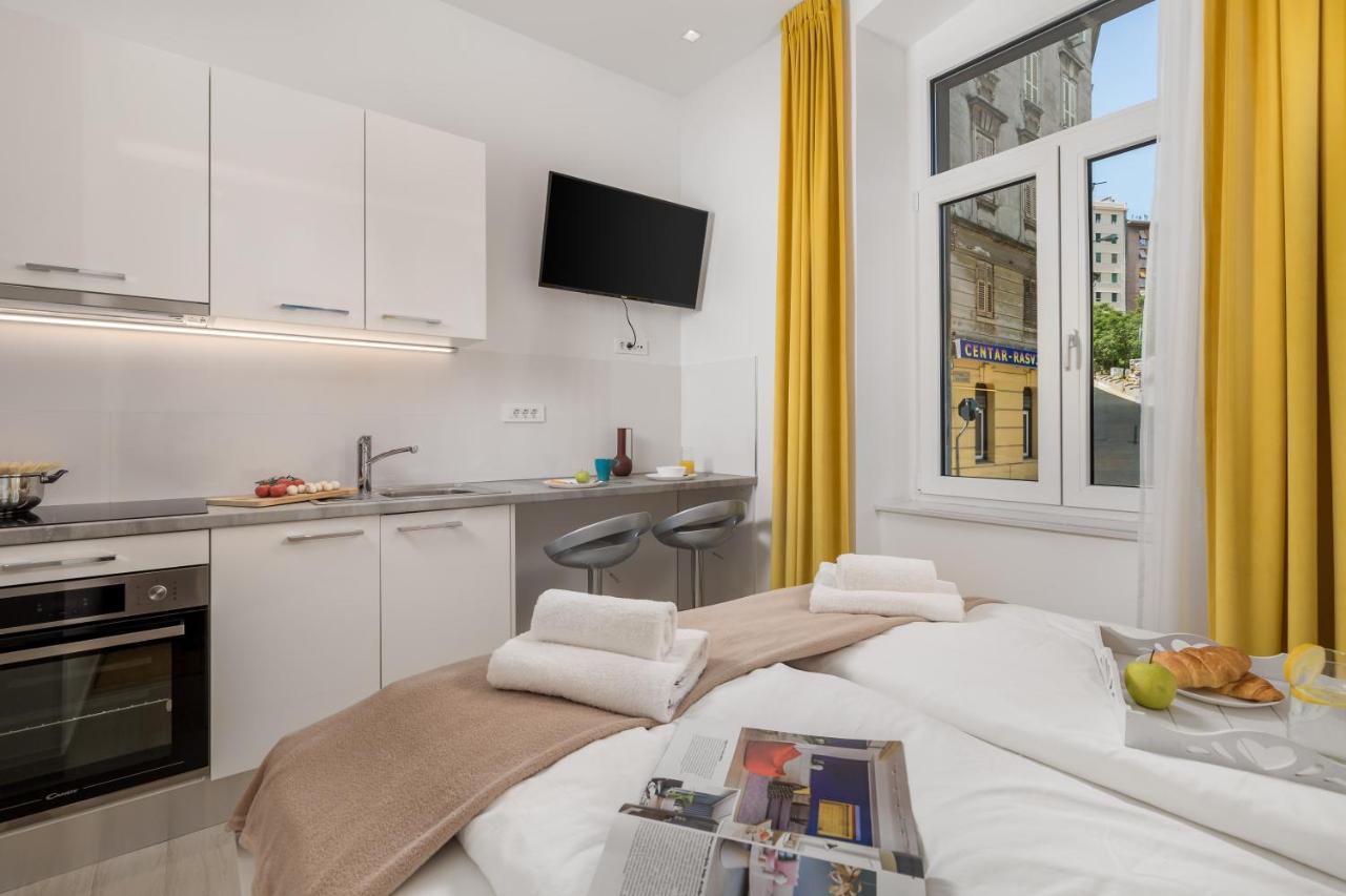 Lux Apartments 里耶卡 外观 照片