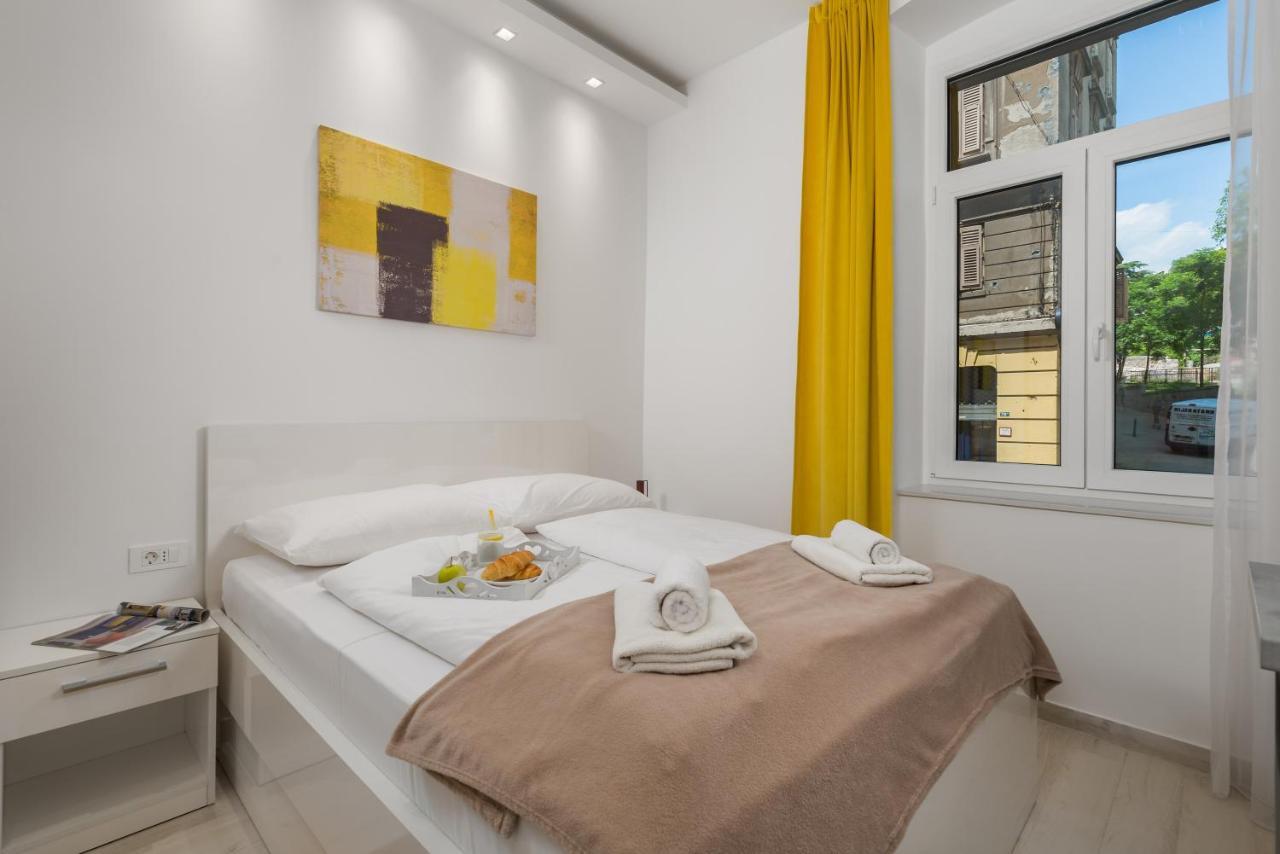 Lux Apartments 里耶卡 外观 照片